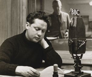 Dylan Thomas - ‘lost’ fifth notebook reveals how the great Welsh poet 